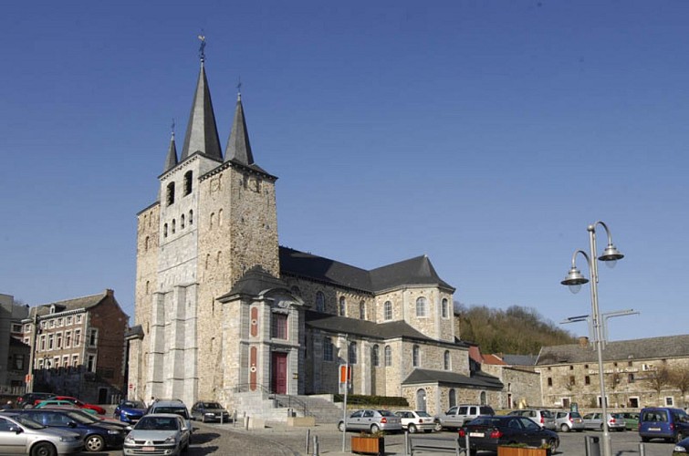 De collegiale kerk Saint-Georges-et-Sainte-Ode 