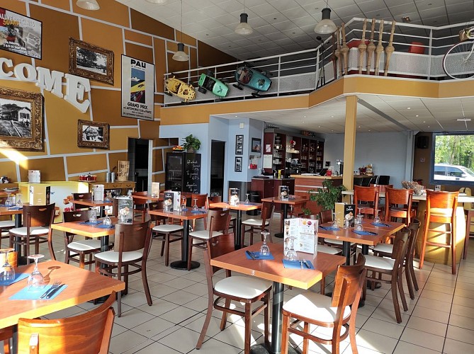 Restaurant La Maison des Lacs - Laroin - côté salle 2