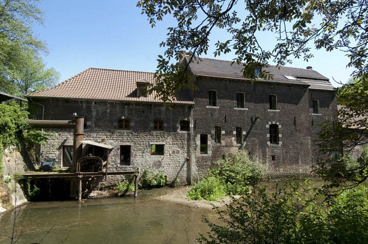 Le moulin de l’ancienne abbaye de Saint-Denis en Broqueroie