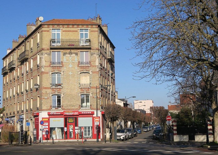 Le rond-point de Polangis et la route de la Brie