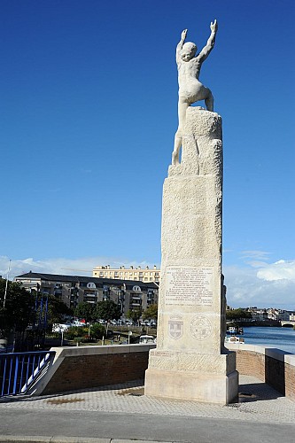 Monument Wilbur Wright © Ville du Mans Gilles Moussé-02