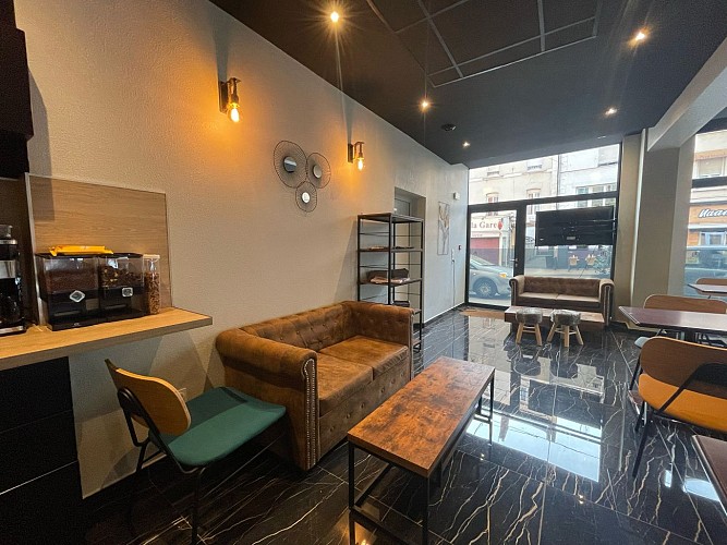 Leclerc Hotel Salon Lounge