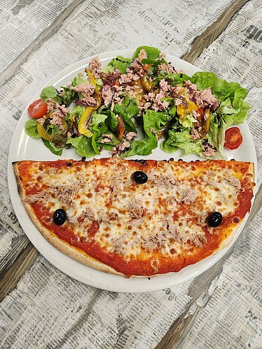 Demi pizza salade