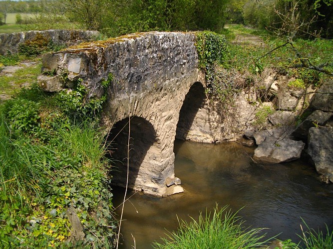 Pont ancien de Malassis