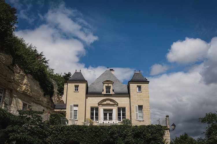 Vacation location le Pavillon du Château de Targé