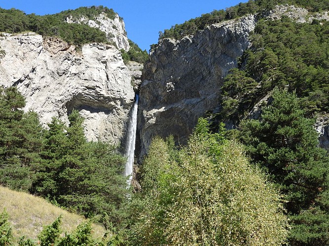 Saint Benoit Waterfall