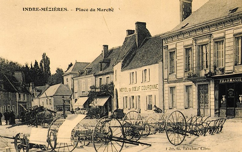 Place de Gaulle - Mézières-en-Brenne