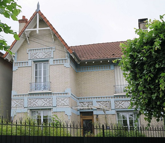 L'avenue du Château