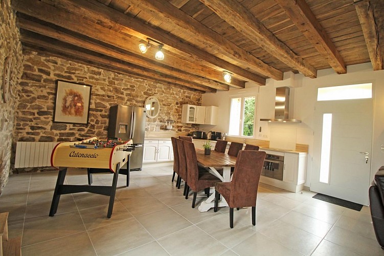 Gîte 'La réserve' à Saint Yrieix la Perche en Haute-Vienne (Nouvelle Aquitaine)
ESPACE SEJOUR ET CUISINE_7