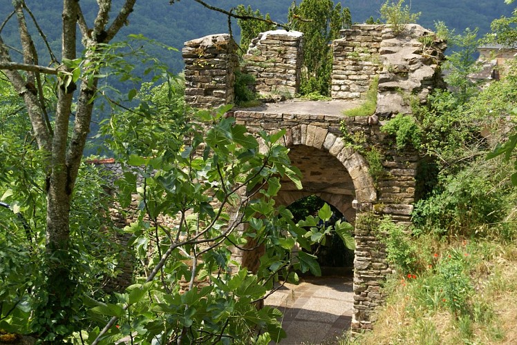 Porte de la Pique -­‐XIIIème siècle