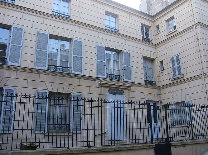 Hôtel de Retz (16 rue de l'Aigle d'or)