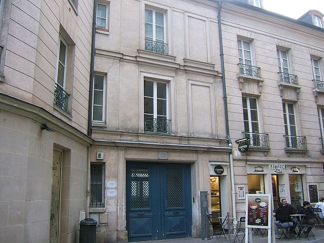 Hôtel des Maréchaux de Villeroy (18 rue de la Salle)