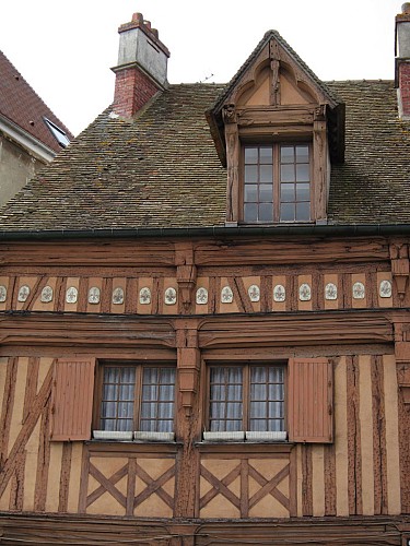 Auberge de la Fleur de Lys (66 rue de Paris)