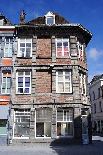 Immeuble, rue des Chapeliers, 1