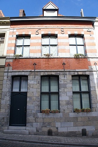 Immeuble, rue des Jésuites, 19