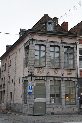 Immeuble, place de Lille, 17