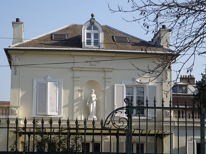 Maison (1 bis avenue Eglé)