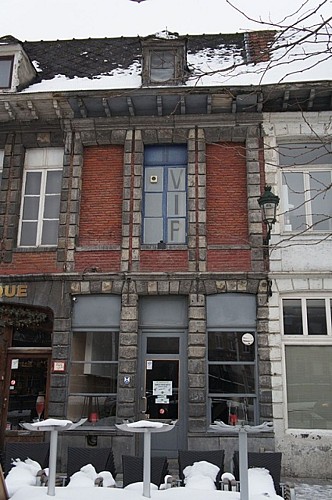 Immeuble, quai Marché-aux-Poissons, 13