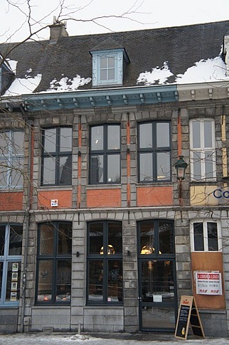 Immeuble, quai Marché-aux-Poissons, 17