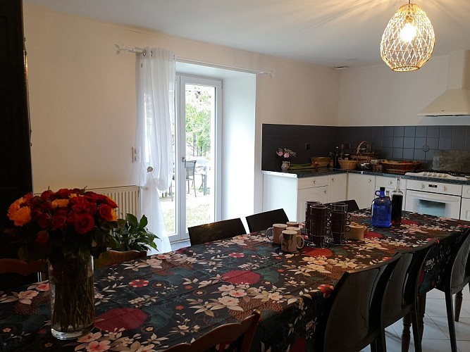 Le nid qui danse - la cuisine côté face