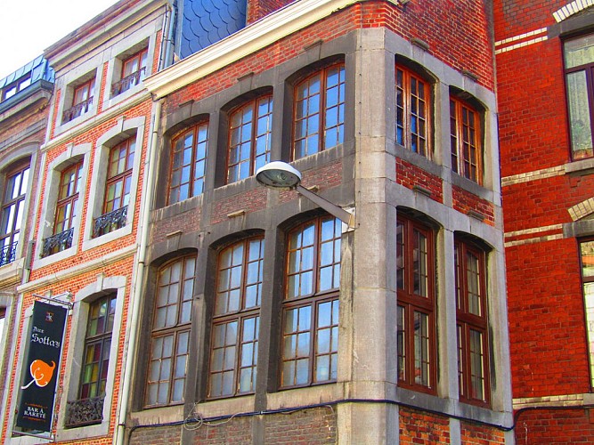 Immeuble, rue Hors-Château, 16