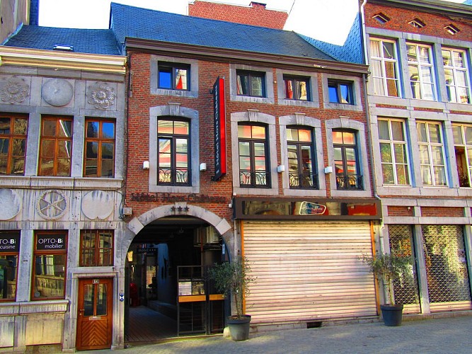 Immeuble, rue Hors-Château, 62