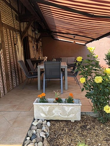 A l’Ombre des Acacias