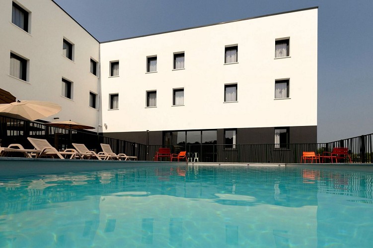 Greet hotel piscine