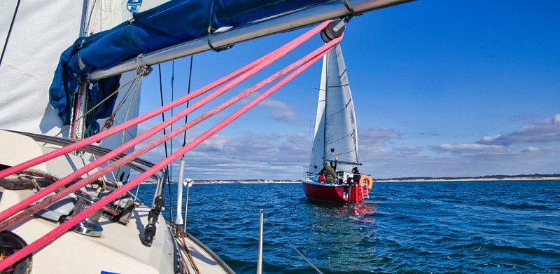 Les Voiles S'en Mêlent