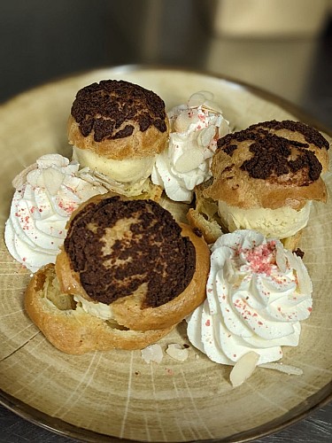 Profiteroles