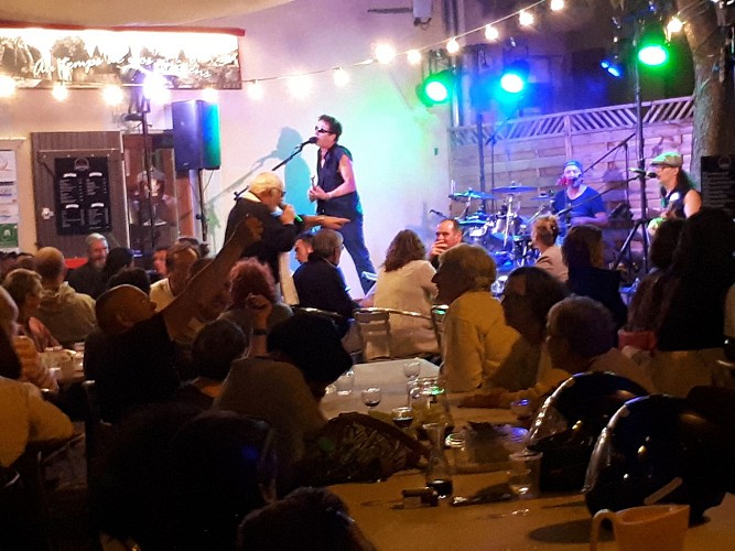 BAR-DE-PLACE-PLACE---CONCERT