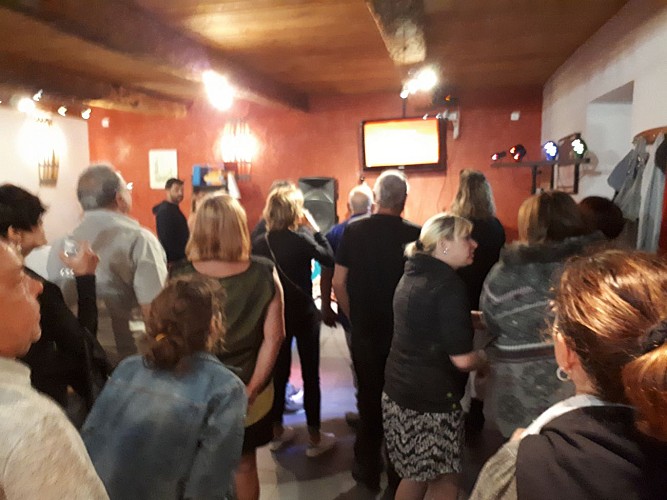 BAR-DE-PLACE-PLACE---KARAOKE