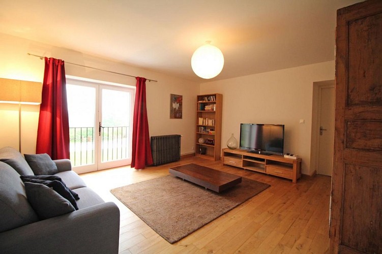 Gite "Le Génie de la Forêt" à Compreignac en Haute-Vienne (Limousin)- salon détente_5