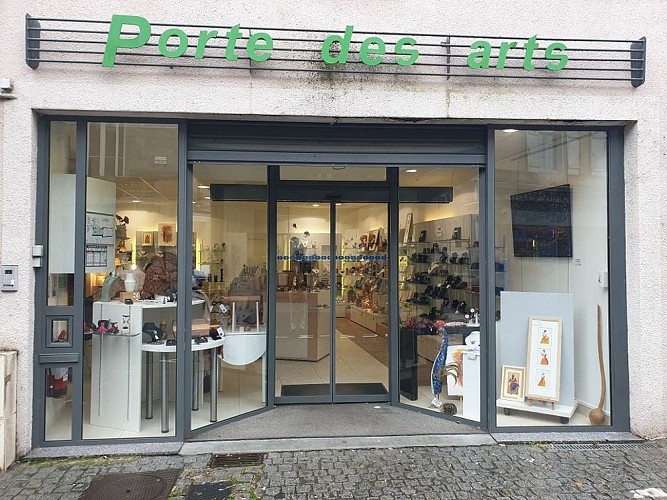 LA PORTE DES ARTS A LA SOUTERRAINE_1