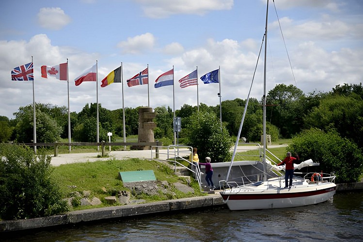 cap-canal-mer-balade-bateau-pegasus-bridge-benouville-2