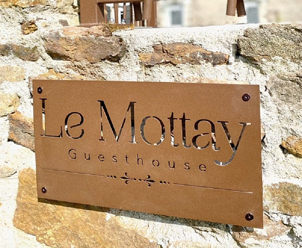 LE MOTTAY GUESTHOUSE