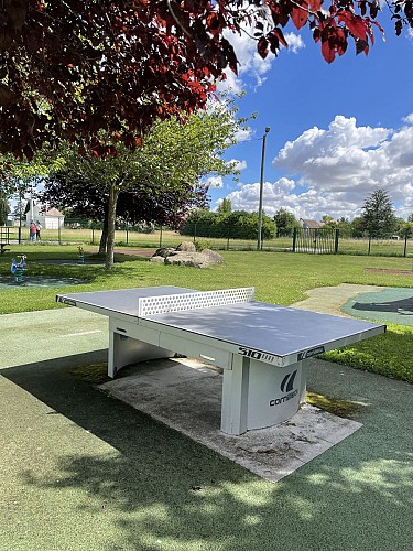 City Stade, Aire de Jeux, Courts de Tennis et Espace Fitness