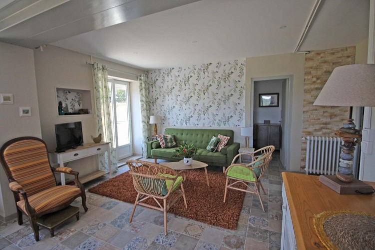 Gite de Gaby et Jean à Coussac Bonneval en Haute-Vienne, Nouvelle Aquitaine - salon_5