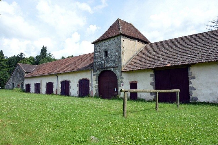 FROMENTAL Château Montautre  (10)  ©CBC
