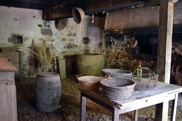 FROMENTAL Château Montautre  (15)  ©CBC