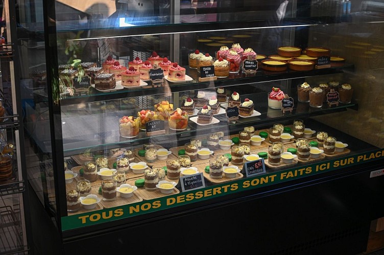 normandie-luge-restaurant-Les-trois-sens-couverts-salle-séminaire-réunions