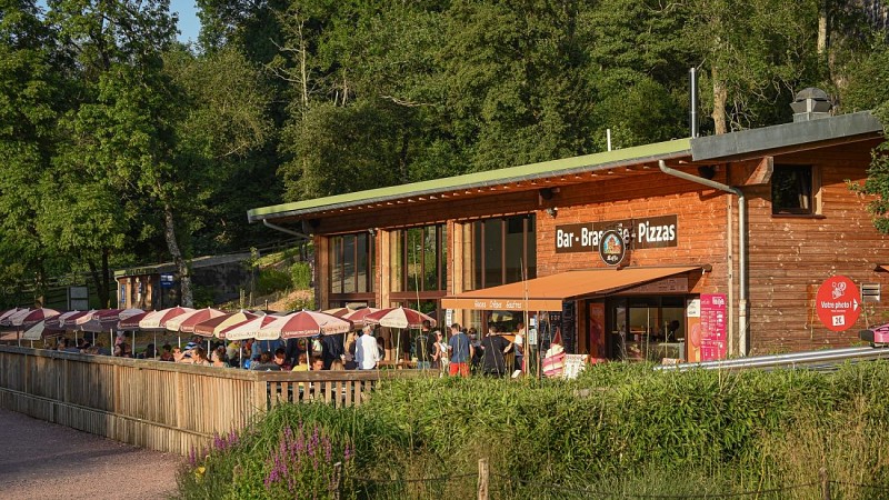 Restaurant "Les trois sens couverts"