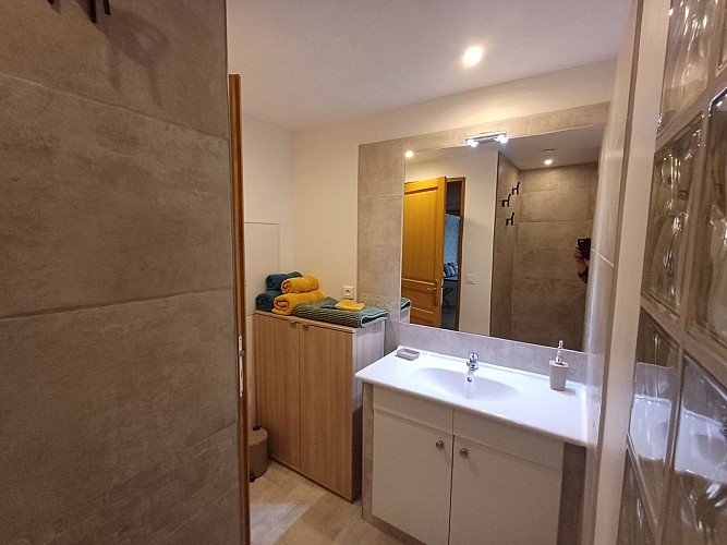 Roseraie Salle de douche