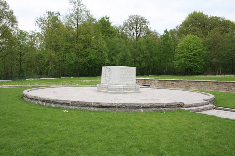 Bourlon – Canadian memorial 