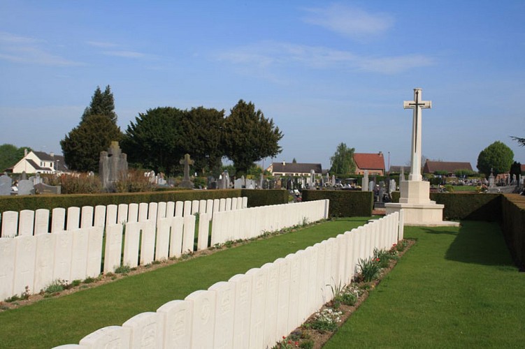 Iwuy – “Niagara” cemetery 