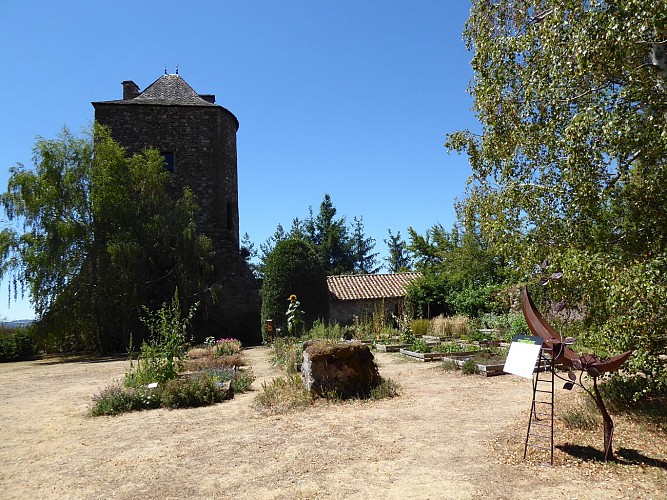 La tour de Ruynes et le jardin de Saint-Martin