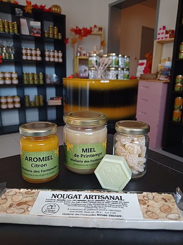 Apiculteur, Miellerie du Marais