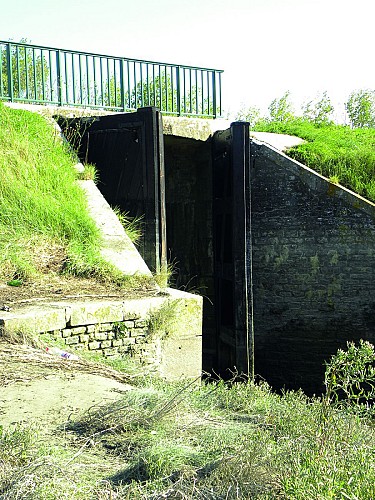 Le génie de la porte à flots