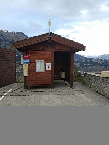 Bus stop N°407 : Rond Point La Norma