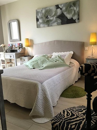 UNE CHAMBRE À LA CAMPAGNE